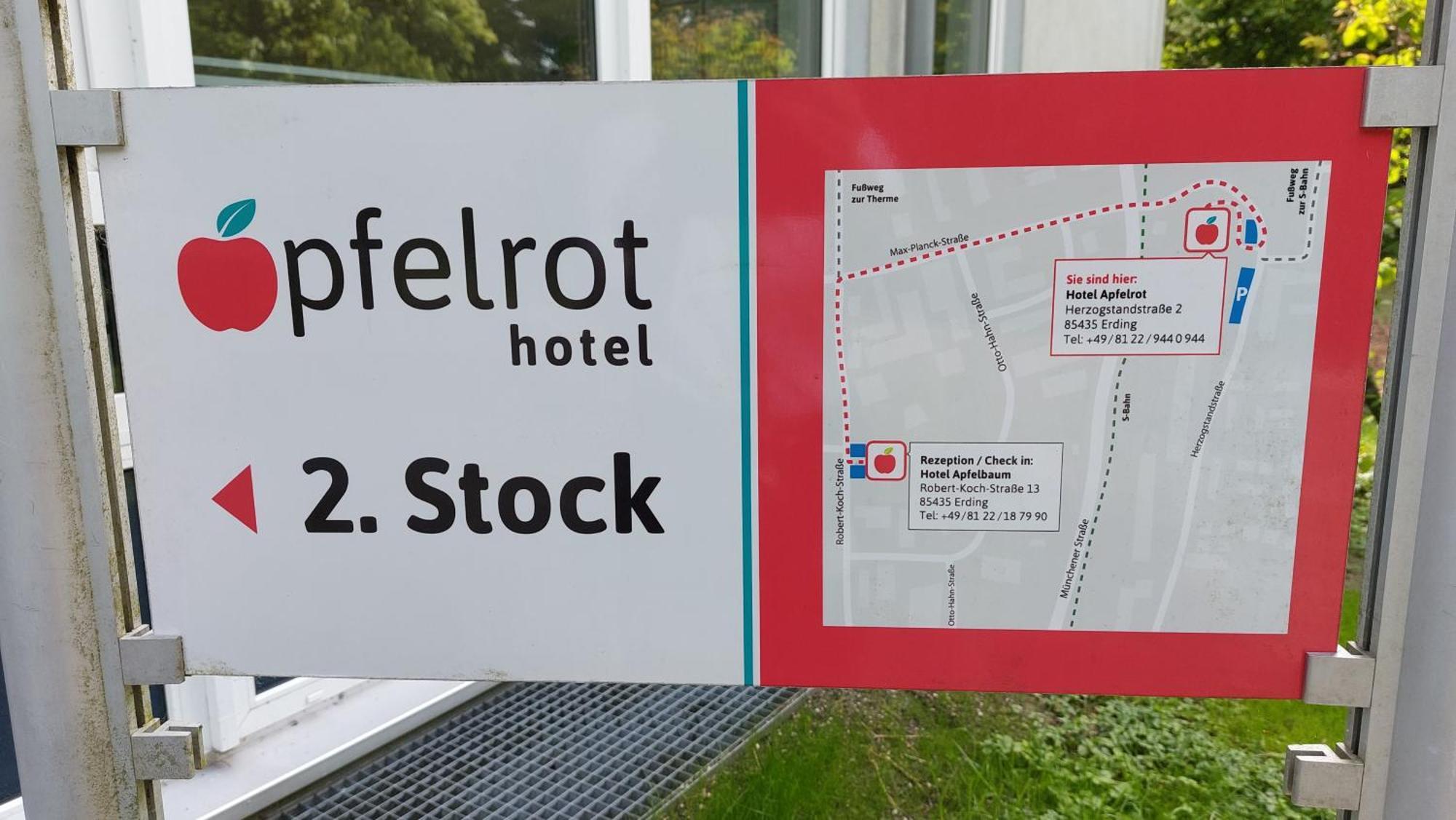 Apfelrot 3* Erding